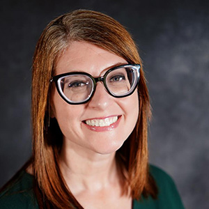 Headshot Kelly Crosbie