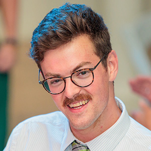 Headshot Steven Isaacson