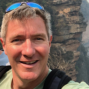 Headshot Colin Mellor