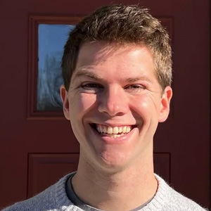 Headshot Collin Flake