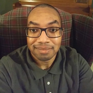 Headshot Grant Pearson