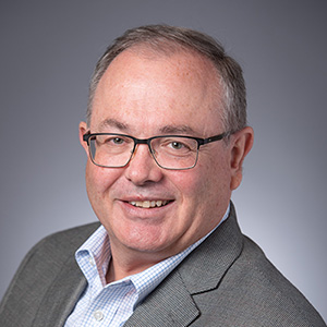 Headshot Greg McGrew